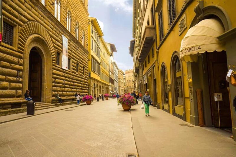 Discover Florence in a walking tour - Key Points