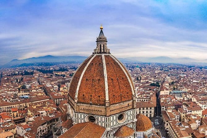 Discover Florence: Uffizi and Accademia Gallery small-group tour - Skip-the-Line Access to the Uffizi Gallery