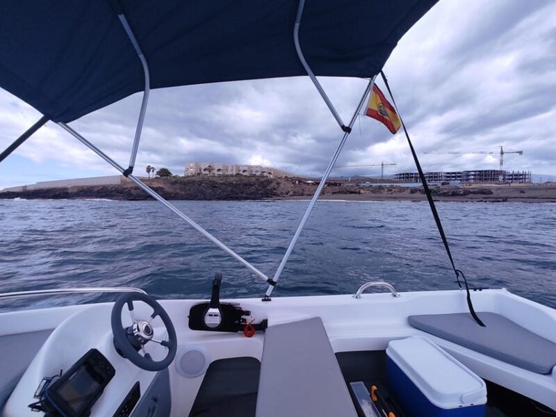 "Discover Freedom: Rent a Boat, No License Required!" - Logistics: What to Bring and How to Prepare