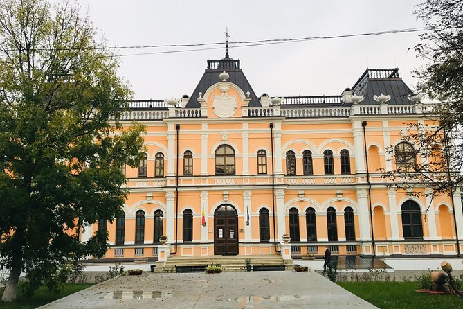 Discover Gagauzia and Manuc Bei Mansion - Smooth Logistics and Guest Comfort