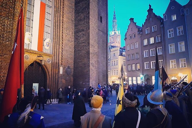 Discover Gdansk! - 5 Walking Tour - Mariacka Street: Medieval Charm and Local Flair