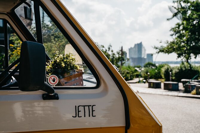 Discover Hamburg in a retro Bulli - Practical Considerations and Cautions