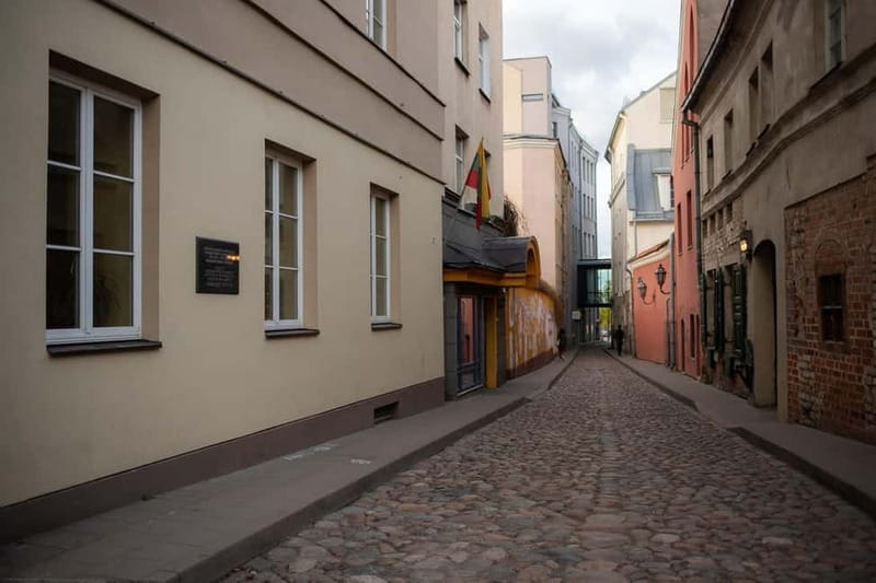 Discover Jewish Vilnius with a Local - Visiting the Last Remaining Synagogue