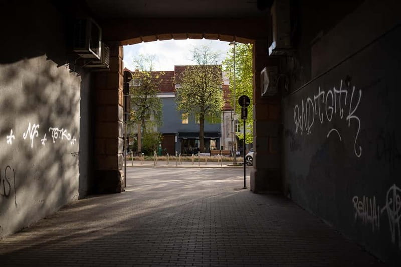 Discover Jewish Vilnius with a Local - Trying Vilnius’ Renowned Bagels