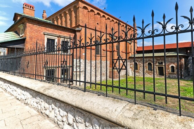 Discover Krakow's Jewish Heritage: Private Walking Tour - Starting at the Heart of Kazimierz’s Jewish District