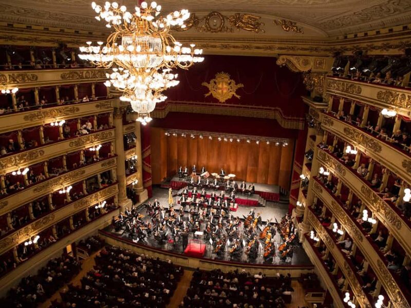Discover La Scala's Legendary Stage & Stunning Foyer - The Guides Expert Storytelling