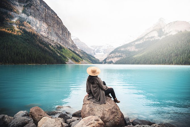 Discover Lake Louise (Spring & Fall Sightseeing) - Visiting the Historic Fairmont Chateau Lake Louise