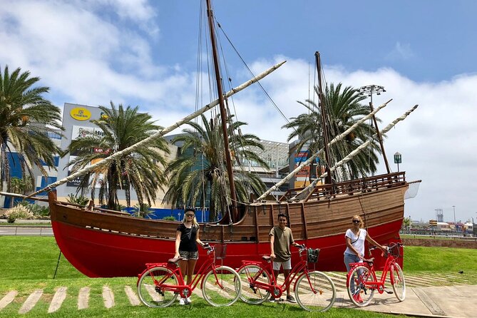 Discover Las Palmas City by Bike in 4 hours - Discovering Calle Triana: The City’s Vibrant Pedestrian Hub