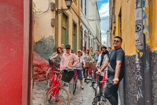 Discover Las Palmas City by Bike in 4 hours - Exploring the English Neighborhood and City Landmarks