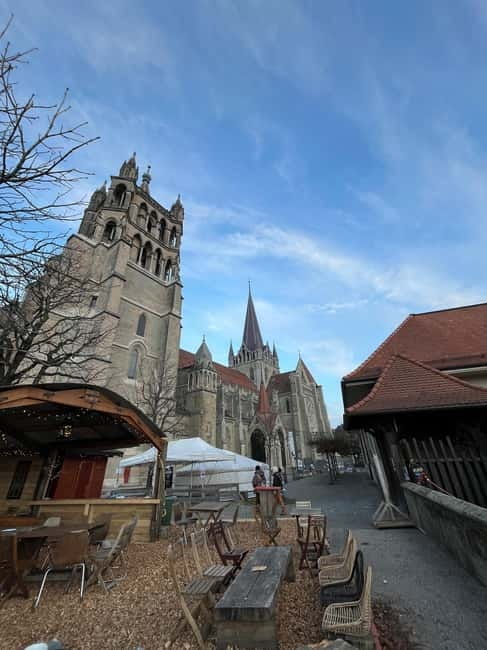 Discover Lausannes higlights & gems with a local guide (EN) - Exploring Lausanne’s Historic Heart at St. François Square and Cathedral