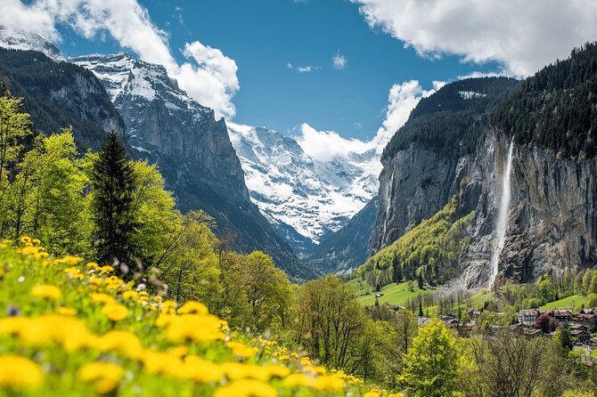 Discover Lauterbrunnen with CHEESE & CHOCOLATE - Bus Ride to Trümmelbachfalle: Inside a UNESCO World Heritage Site