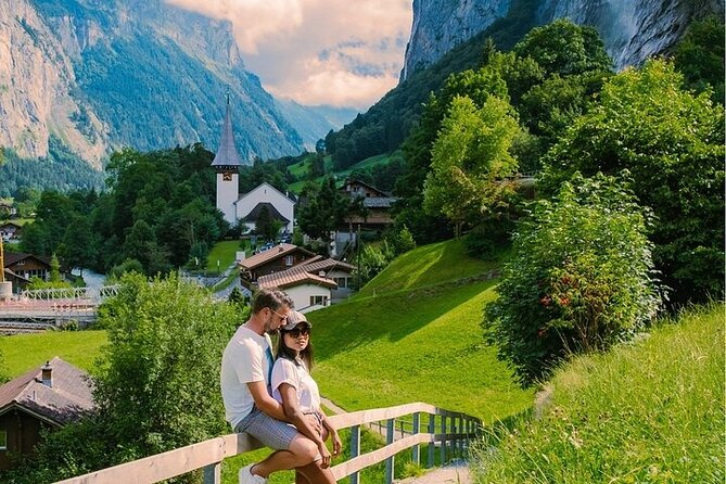 Discover Lauterbrunnen with CHEESE & CHOCOLATE - Walking Inside Mountain Caves at Trümmelbachfalle