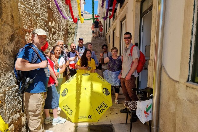 Discover Lisbon's Alfama: Secrets of the Old Town - Logistics: Meeting Point, Group Size, and Accessibility