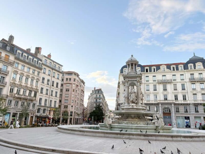 Discover Lyon and its heritage while running - Discovering the Croix-Rousse District and Its Silk Heritage