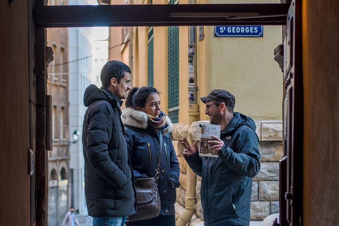 Discover Lyon in an Unusual Way - The Murals of Lyon: Fresque des Lyonnais