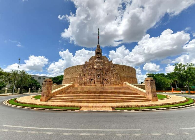 Discover Mérida: city tour - Strolling Along Paseo de Montejo and Its Majestic Mansions