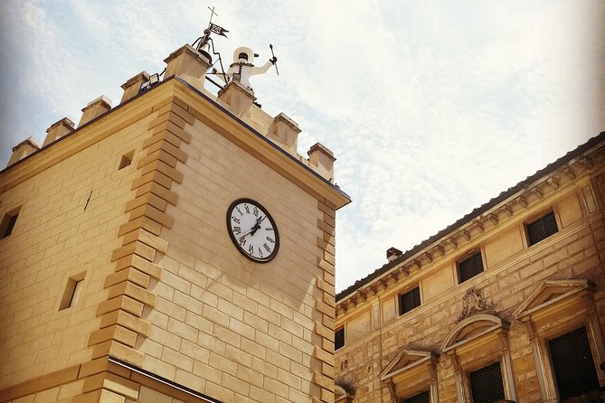 Discover Montepulciano! - Practical Details: Booking, Weather, and Group Size