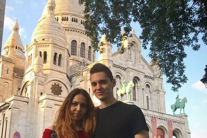Discover Montmartre and visit the Basilica of Sacré-Coeur - Climbing Montmartre: Physical Considerations & Accessibility