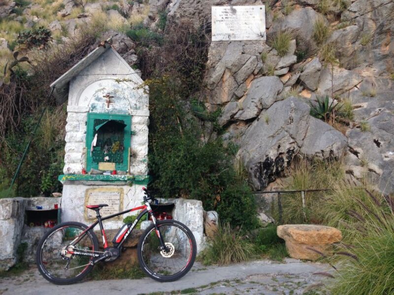 Discover MtPellegrino with a PRIVATE Guided Bike Tour - Practicalities: Meeting Point and Group Logistics
