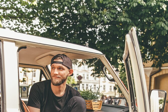 Discover Munich in a retro Bulli - Munich in a Nostalgic VW Bulli