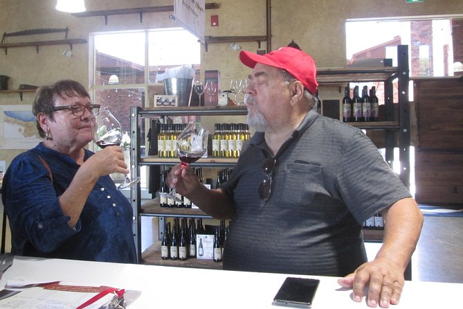 Discover Niagara's hidden gems on a private tour - The Food and Beverage Experience