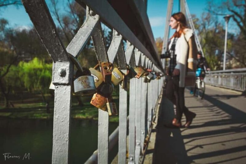 Discover Oradea - Walking Tour with Local Food Tasting - Exploring Black Eagle Palace and Art Nouveau Architecture