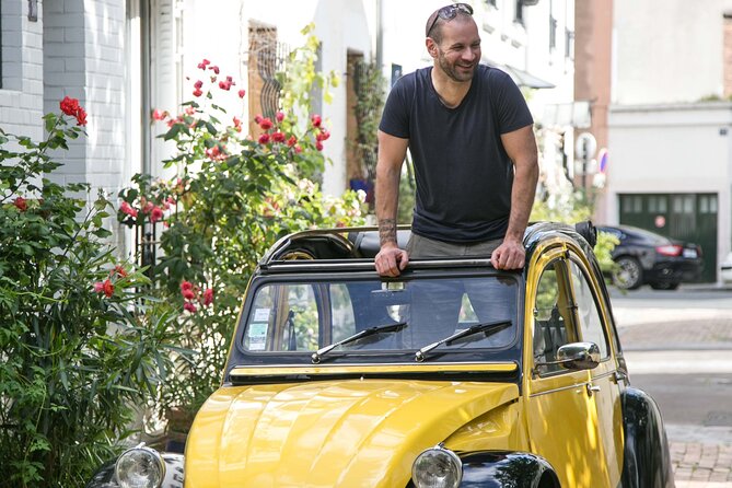Discover Paris with a Local in his Unique Vintage Car - Key Points