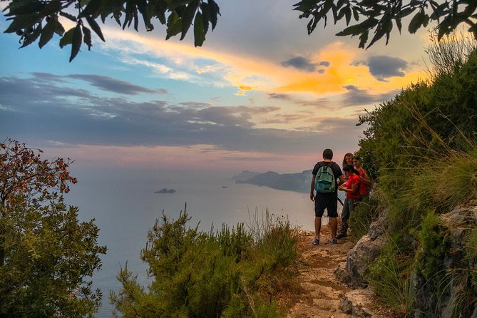Discover "Path of theGods" private hiking tour from Amalfi Positano Sorrento - The Guide’s Expertise and Storytelling Style