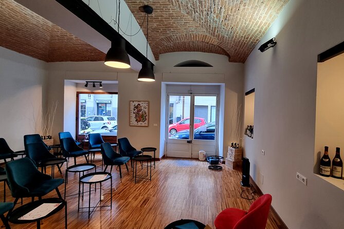 Discover Piedmont Wines in Turin - Logistics: Meeting Point and Group Size