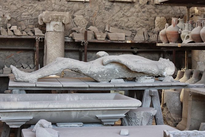 Discover Pompeii: Small Group Tour with Expert Archaeologist - The Teatro Grande and Cultural Entertainment