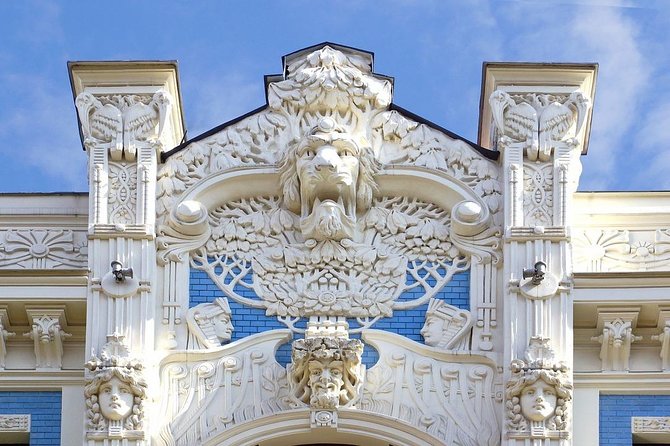 Discover Rigas most Photogenic Spots with a Local - The Elegance of Riga’s Neo-Classical Opera House