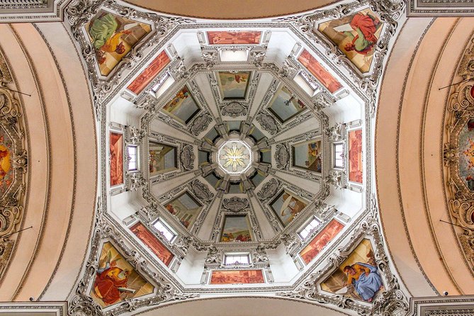 Discover Salzburgs most Photogenic Spots with a Local - Exploring Getreidegasse and Its Antique Shop Signs