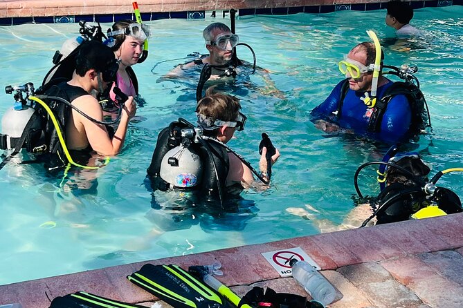 Discover Scuba Diving Course Pool Training Session in Key Largo. - What Makes the Instructor Experience Stand Out