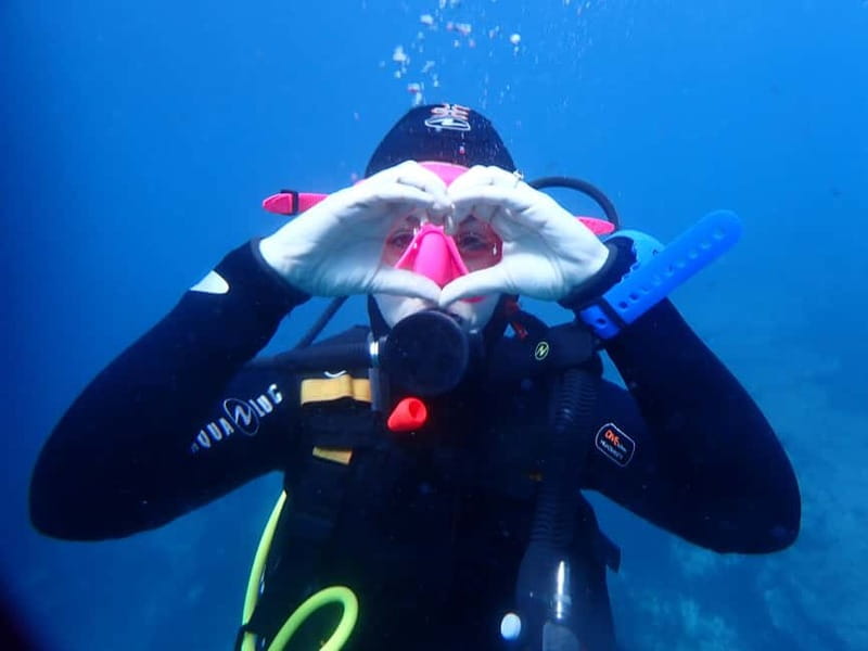 Discover Scuba Diving, scuba diving for begginers!! - Discover Scuba Diving in Mallorca: A Beginner-Friendly Underwater Adventure