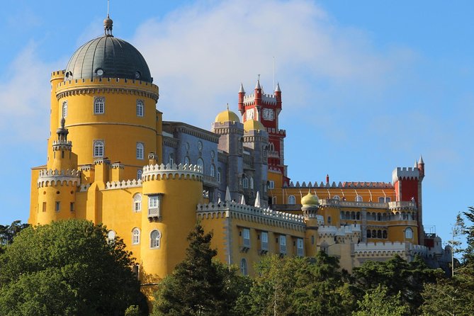 Discover Sintra and Cascais in a portuguese 4WD Private Group - Logistics and Comfort