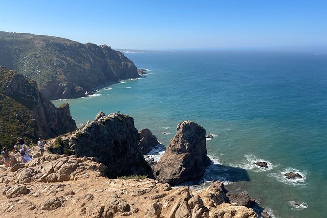 Discover Sintra and the Atlantic Coast on an 8 Hour Private Tour - Azenhas do Mar: Coastal Charm on a Cliffside