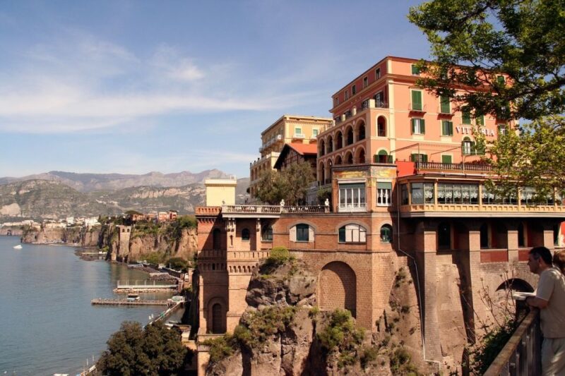 Discover Sorrento with food tasting and walking Tour - Key Points