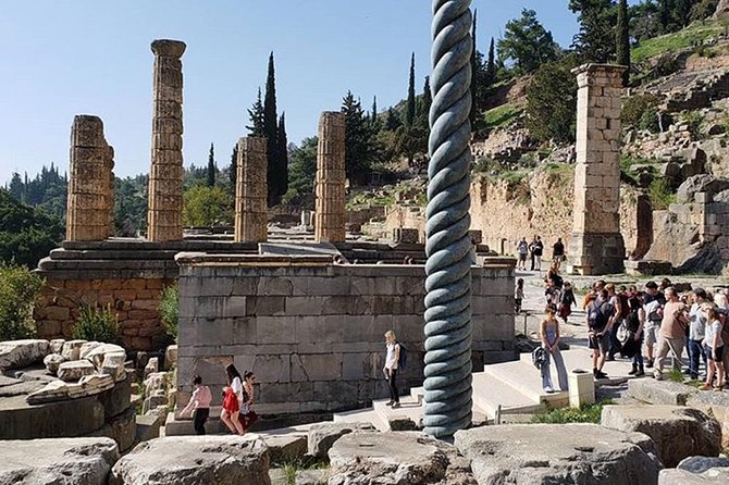 Discover Spiritual Delphi & Thermopylae Battlefield Private Trip - Enjoy Local Cuisine in the Scenic Village of Delphi