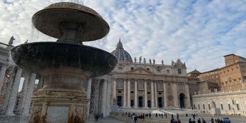 Discover St. Peter's Basilica: Dome & Historical Walk - Why This Tour Is a Good Choice for Art and Architecture Enthusiasts