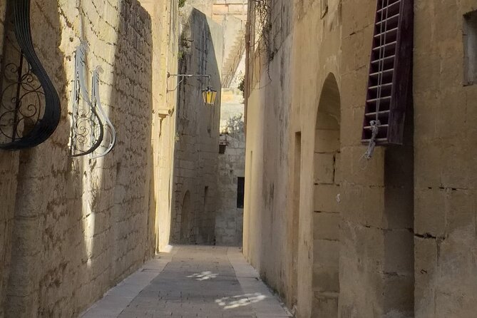 Discover the 3 Cities - Private Insider Walking Tour - Exploring the Inquisitor’s Palace