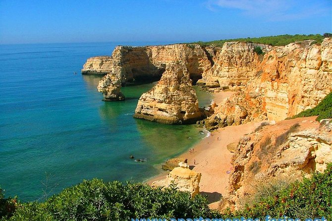 Discover The Algarve Region and The Local Gastronomy - Admiring the Spectacular Rock Formations at Ponta da Piedade