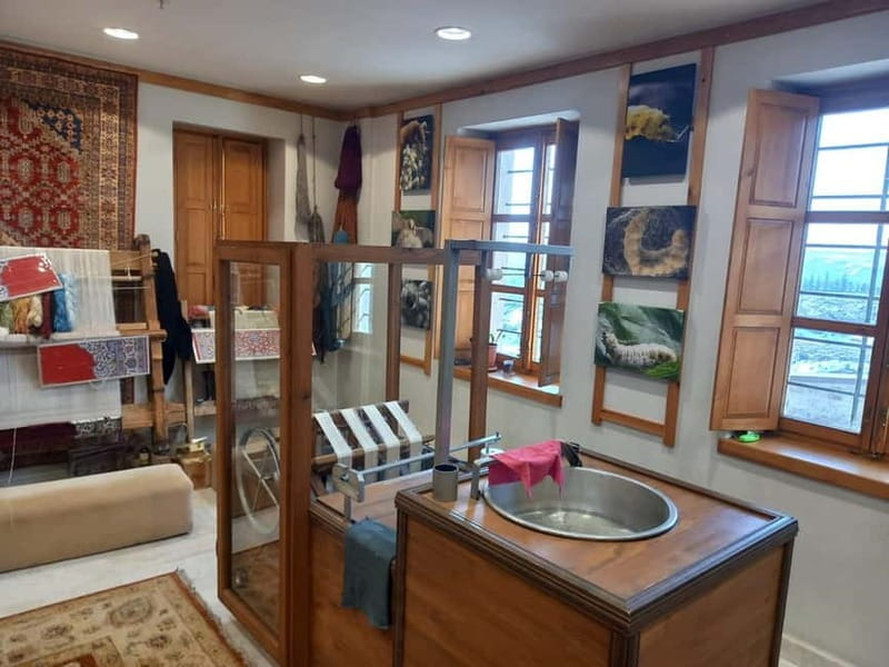 Discover the Ancient Art of Carpet Weaving in Cappadocia - Key Points