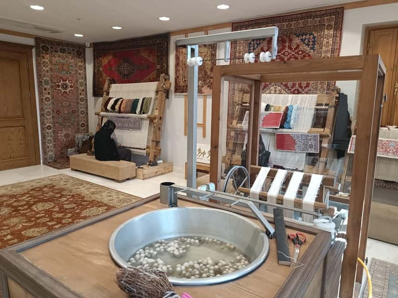 Discover the Ancient Art of Carpet Weaving in Cappadocia - The Secrets of Natural Dyeing Techniques