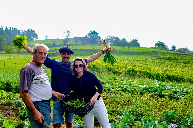 Discover the artisan producers of the mountain - Tasting a Variety of Homemade Foods and Local Drinks