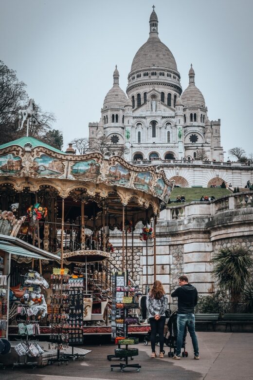 Discover the bohemian Montmartre with a Parisian - Starting Point at Blanche Metro Station