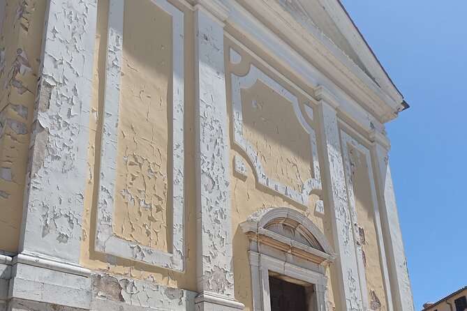 Discover the Essence of Pore - Private tour - The Charm of Decumanus Street