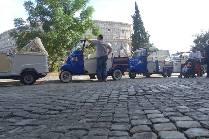 Discover the famous seven hills of Rome with the calessino bee - Tasting Roman Classics: Coffee and Tiramisu