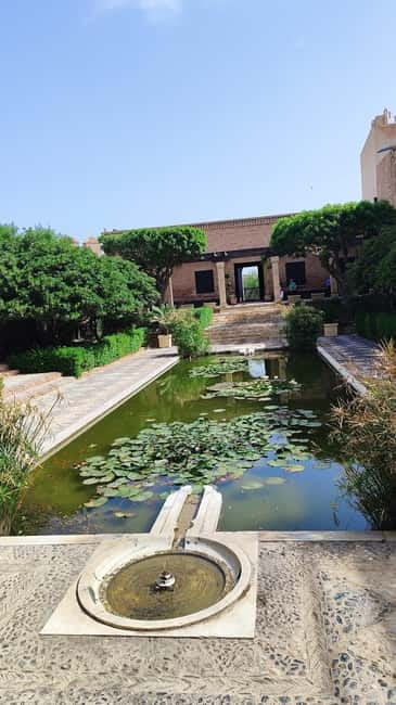 Discover the fascinating Alcazaba: History and unique views - Logistics and Practical Tips