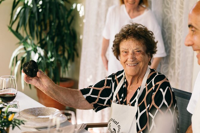 Discover the food valley and cook with truffle - Practical Details: Meeting Points and Group Size