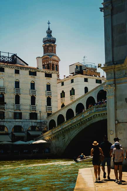 Discover the Hidden Gems of Venice: Guided Walking Tour - Starting Point at Campo San Zaccaria